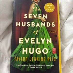 The Seven Husbands of Evelyn Hugo Book